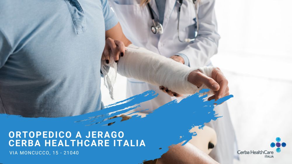 ortopedico visita paziente presso il poliambulatorio Cerba Jerago con Orago